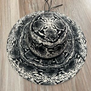 Hatch Black and Cream Hat